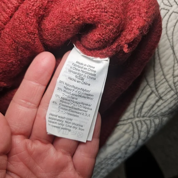 VGUC Madewell Wrap-Front Pullover Sweater in Coziest Yarn Xsmall Heather Scarlet - Picture 8 of 12